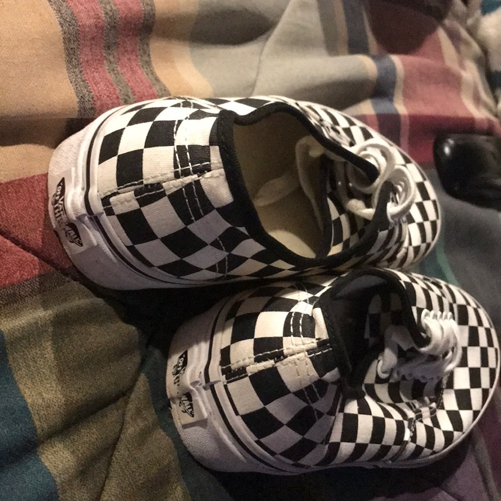 Checkered Vans - Picture 2 of 4